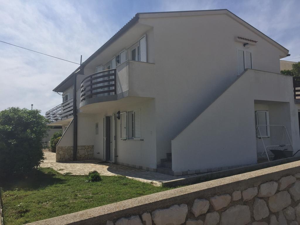 Island Of Pag Holiday Apartments Pag Town Exterior photo