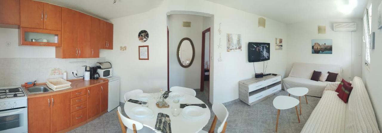 Island Of Pag Holiday Apartments Pag Town Exterior photo