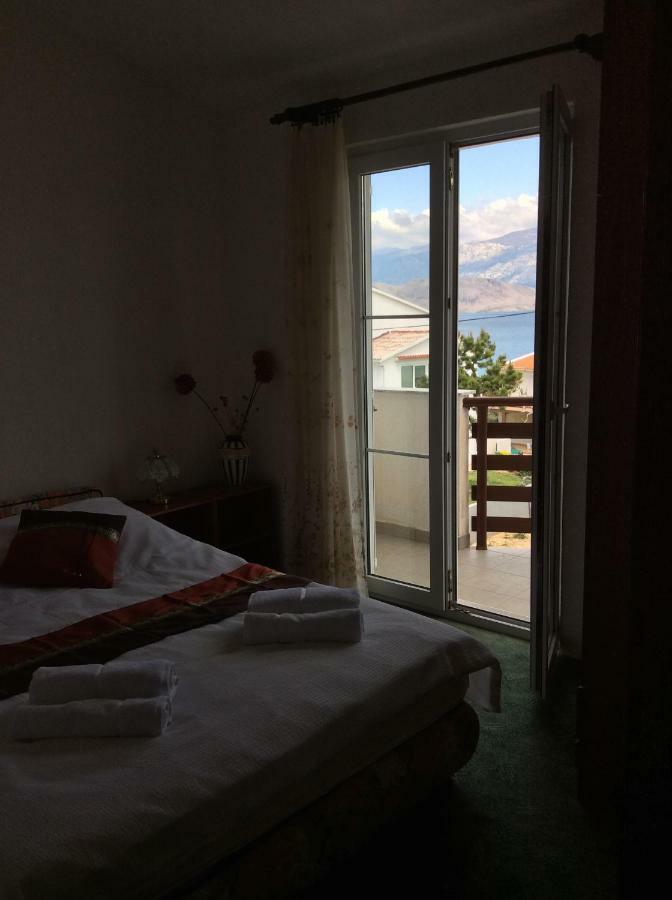 Island Of Pag Holiday Apartments Pag Town Exterior photo